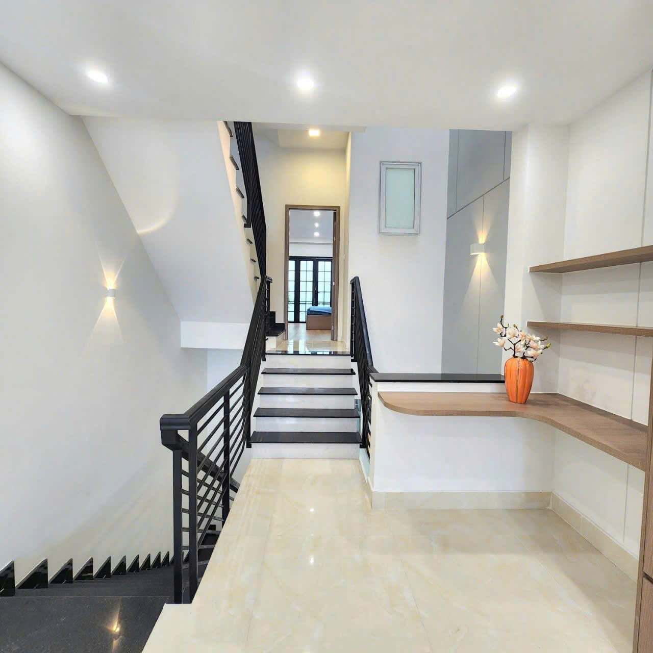 Bán Nhà Phố Đường 4F Cư Xá Ngân Hàng Quận 7